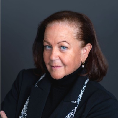 Tess Frazier headshot